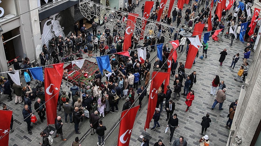 stanbul-istiklal-saldirisi_82dd2a741a6032129d4325696018be70.jpg