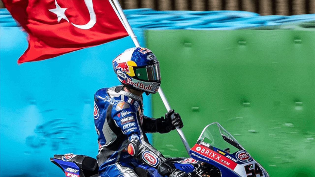 Toprak Razgatlıoğlu, Superbike Portekiz ayağının ikinci yarışını kazandı