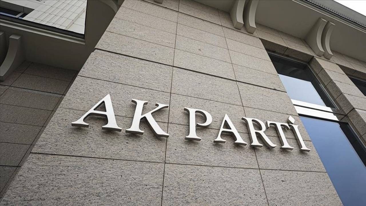 AK Parti Çukurova İlçe Başkanlığına tüfekle ateş eden sanığa 5 ay hapis