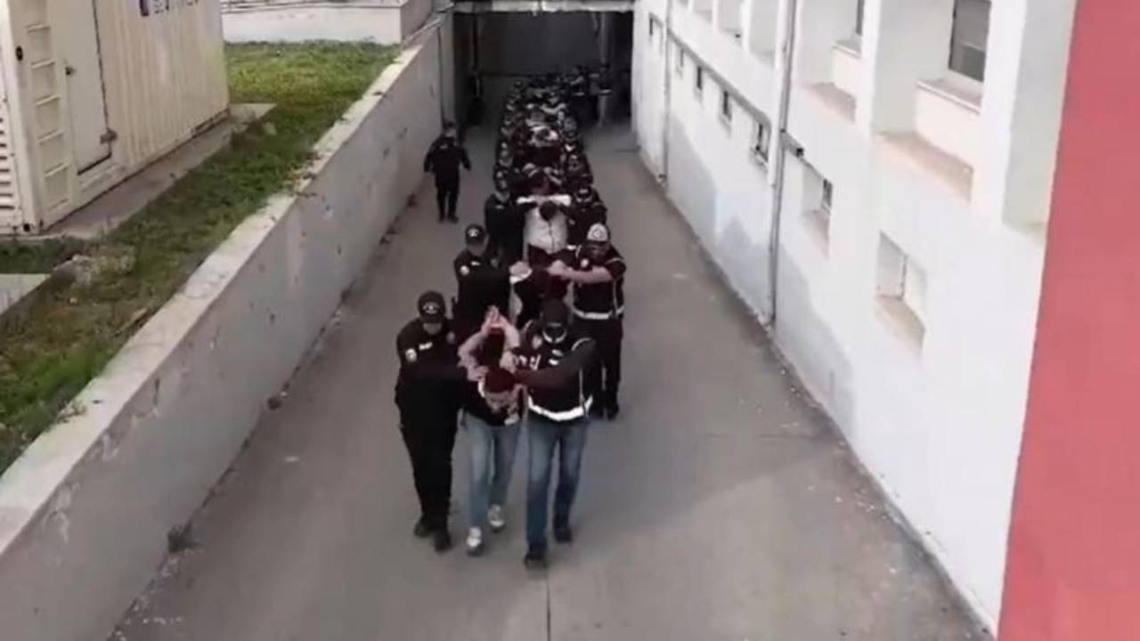 47 ilde FETÖ operasyonu: 208 gözaltı
