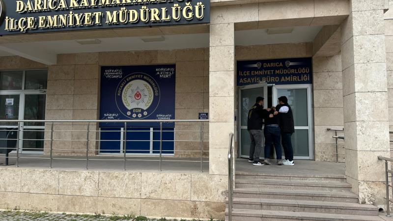 Kocaeli'de geri dönüşüm tesisinde yangın