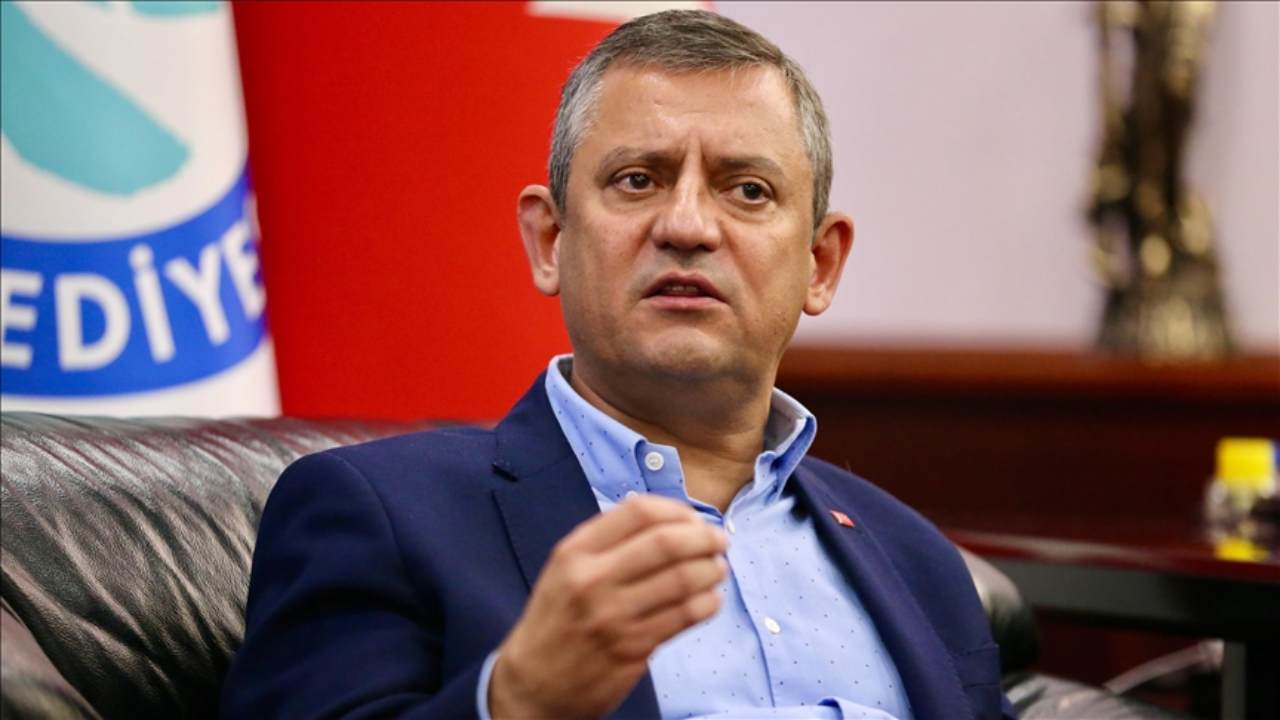 Özgür Özel İzmir'deki krizi görmezden geliyor