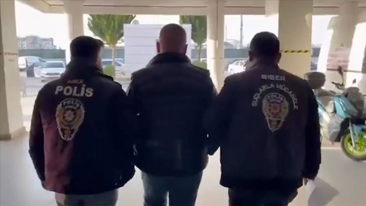 Siber suçlara yönelik 25 ilde operasyon: 76 gözaltı