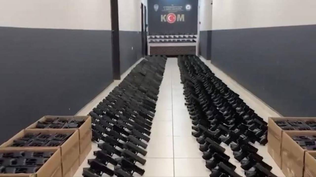 3 bin 450 tabanca gövdesi ele geçirildi