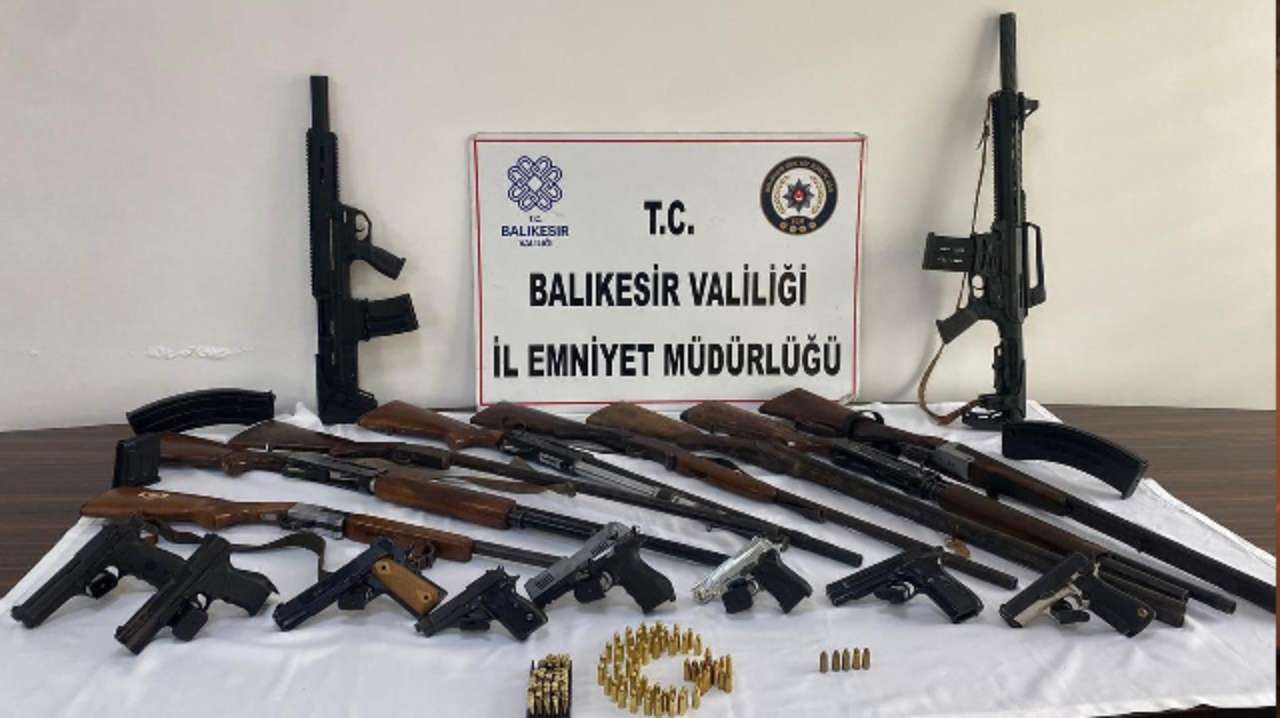 4 ilde silah kaçakçılığı operasyonu