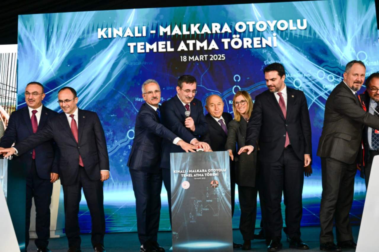 Kınalı-Malkara Otoyolu'nun temeli atıldı