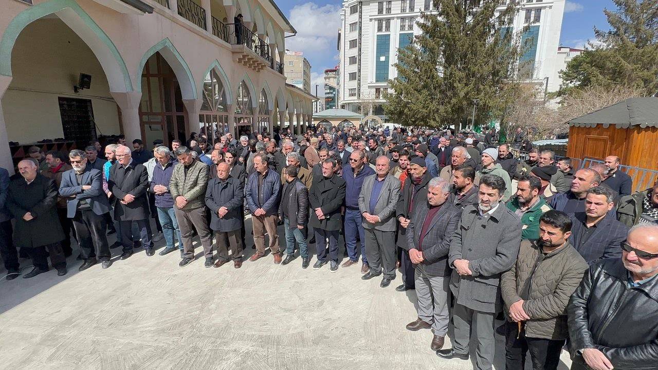 Van’da Gazze İçin Protesto: “Zulme Sessiz Kalmayacağız”
