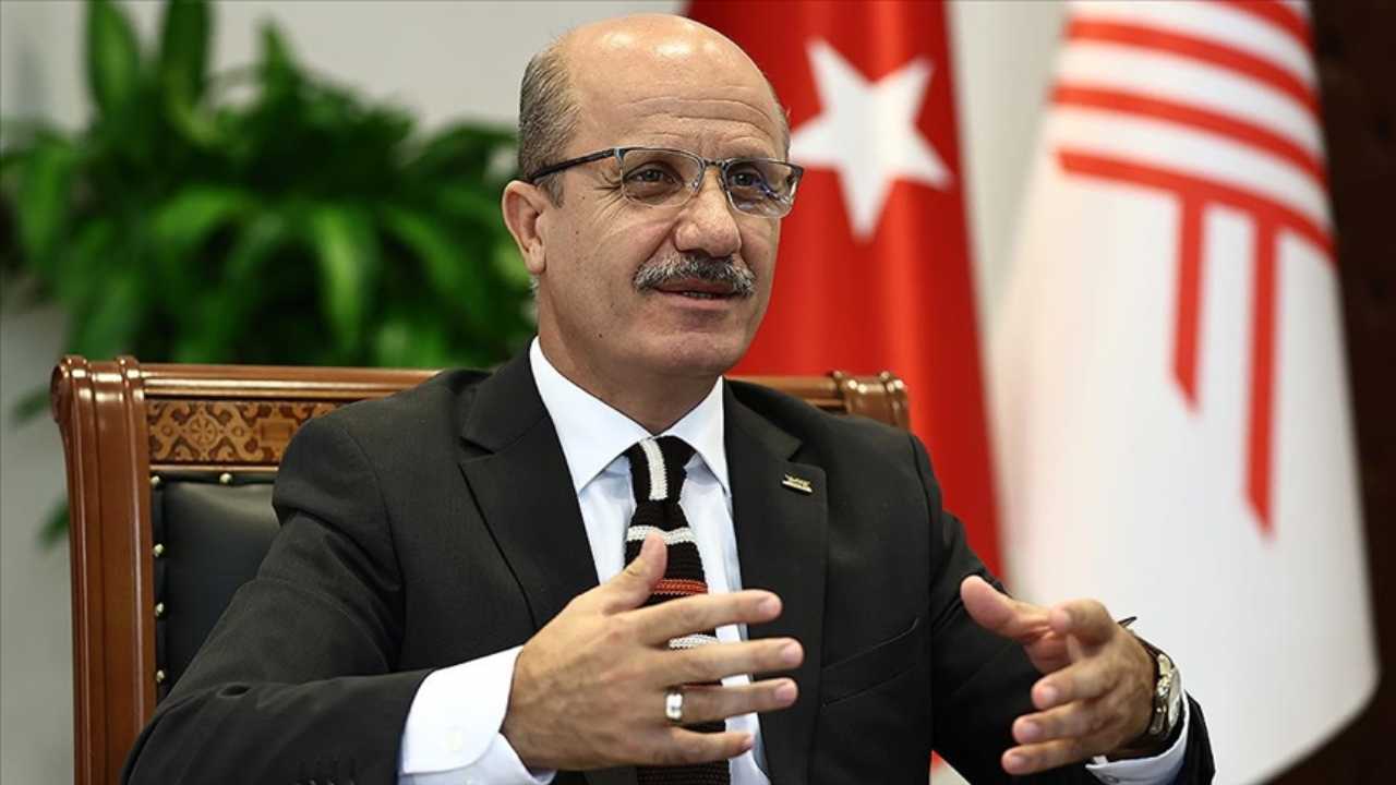 YÖK Başkanı Erol Özvar, OMÜ'nün 50. Kuruluş Yılı ve Akademi Ödül Töreni'ne katıldı