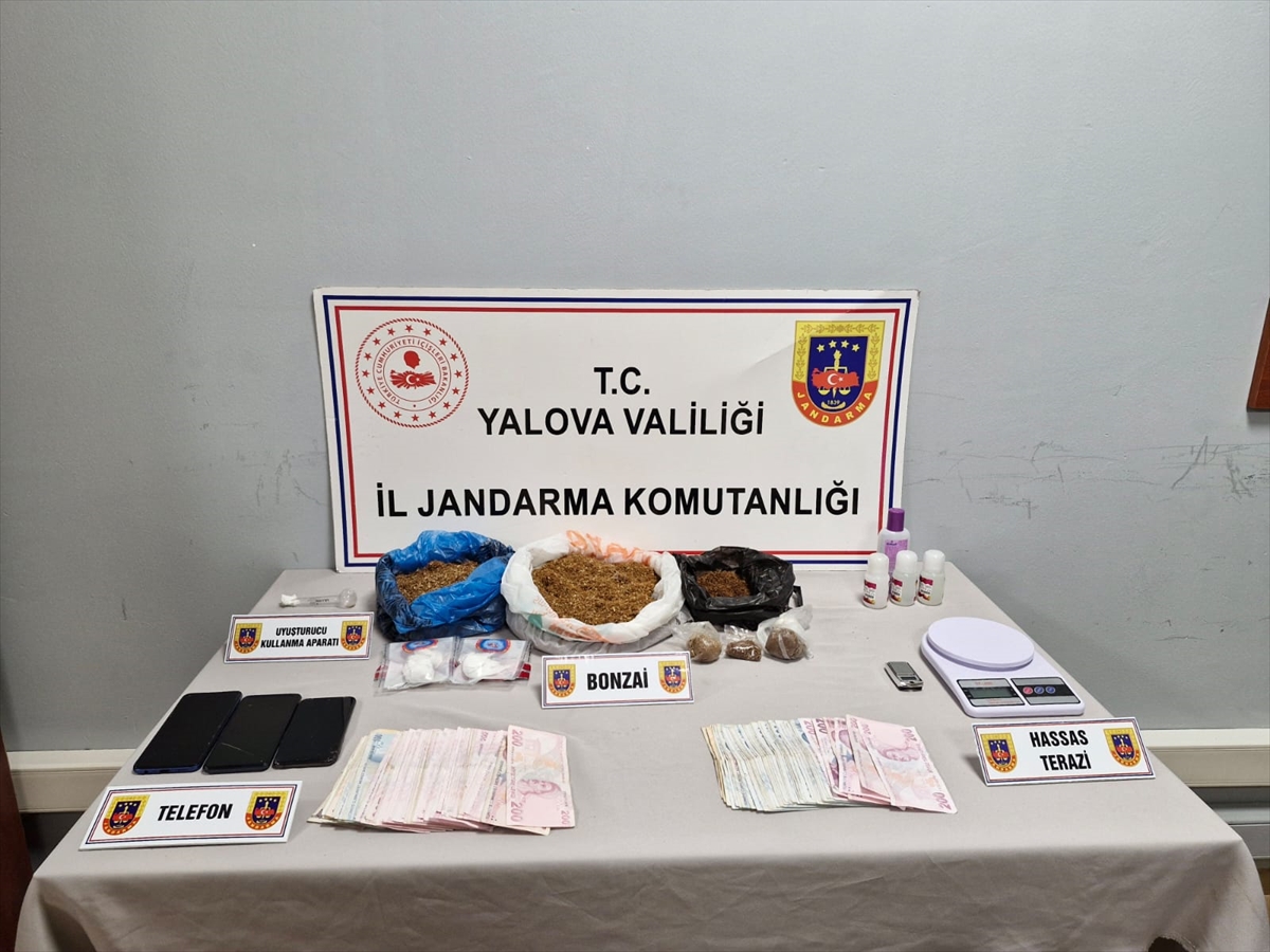 Yalova'da uyuşturucu operasyonunda 2 zanlı tutuklandı