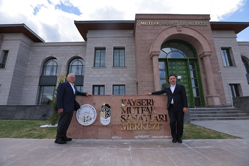Vali Çiçek’ten Başkan Büyükkılıç’a ‘Mutfak Sanatları Merkezi’ Övgüsü