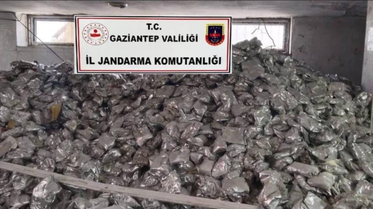 11 tona yakın sahte bebek maması ele geçirildi