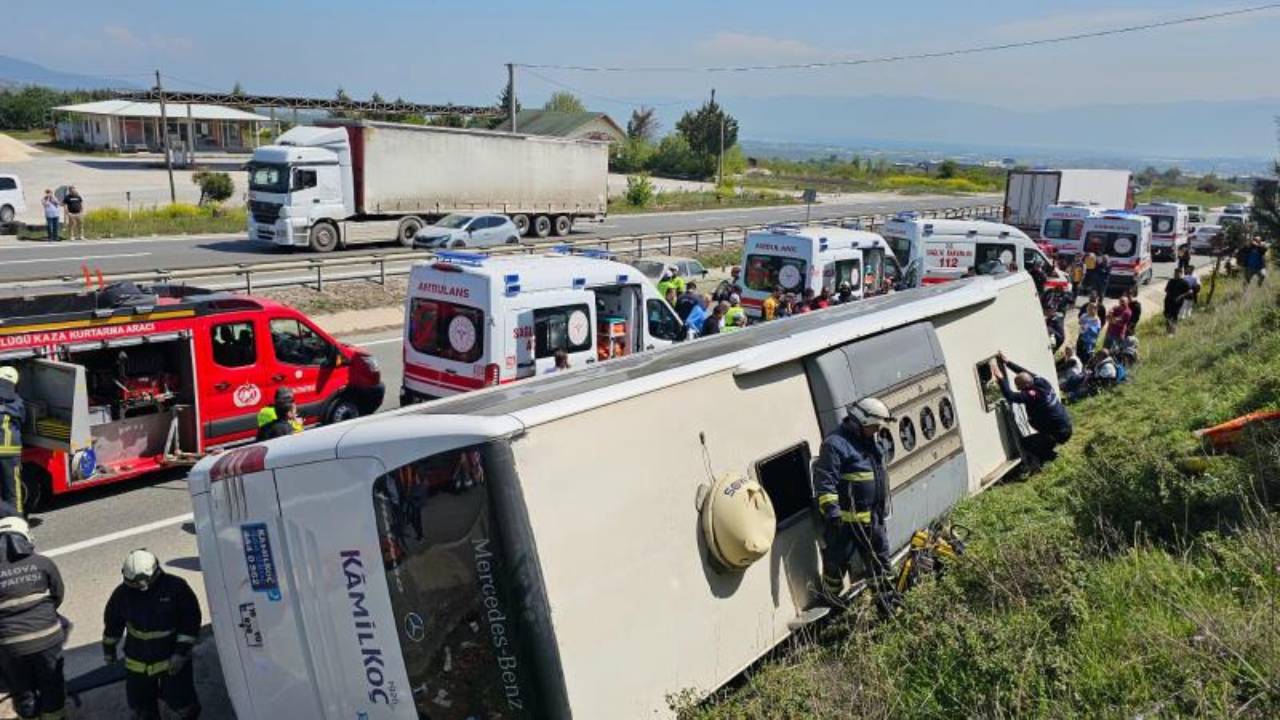 Yalova'da yolcu otobüsü devrildi: 1 ölü, 2 yaralı