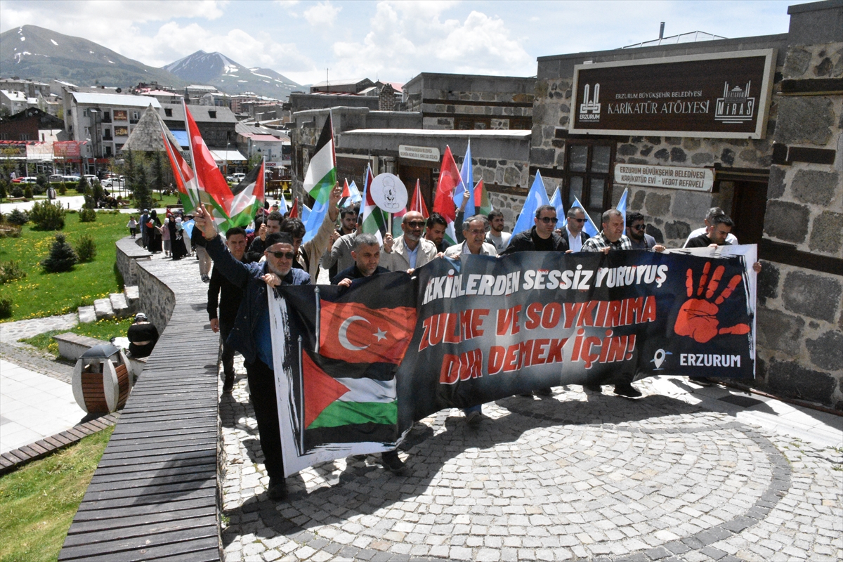 Erzurum'da hekim ve sağlıkçılar Gazze için yürüdü