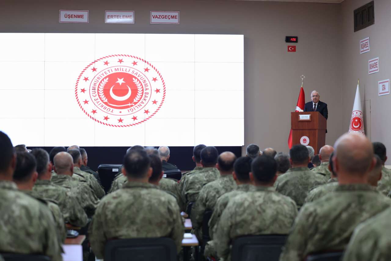 Bakan Güler-3