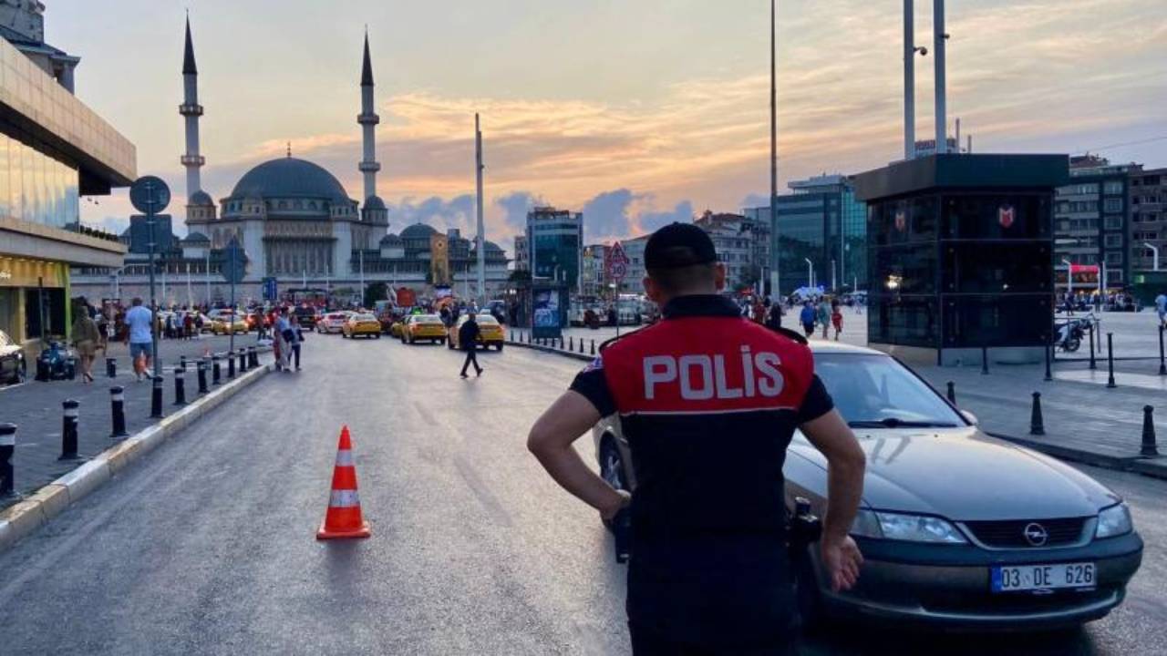 'Huzur İstanbul' uygulamasında 975 kişi gözaltına alındı