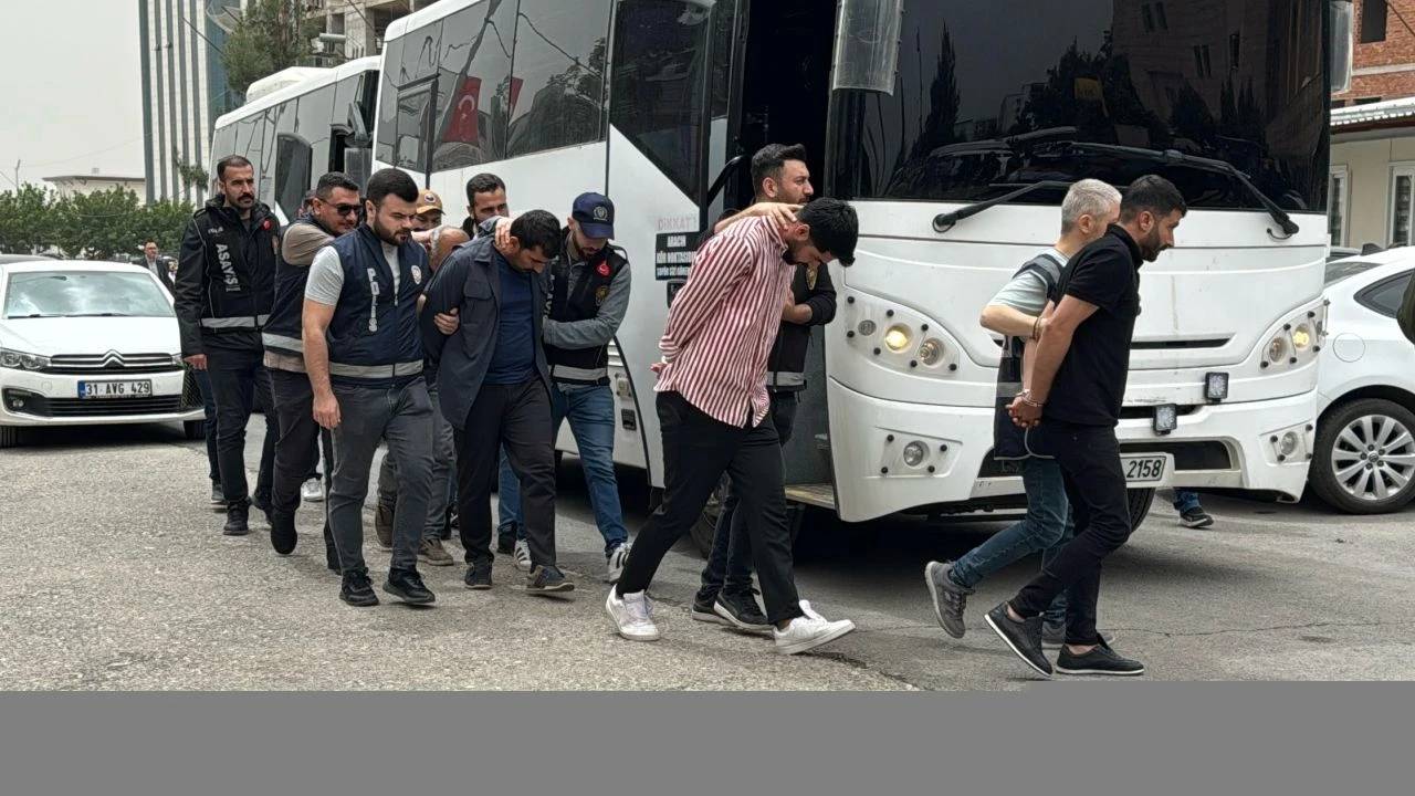 Şanlıurfa merkezli 6 ilde "change" araç operasyonu