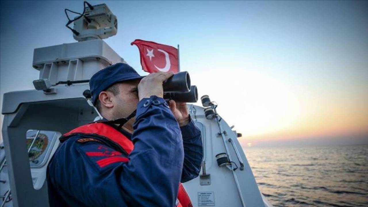 Yürüyüş yaparken mahsur kalanların yardımına Sahil Güvenlik koştu