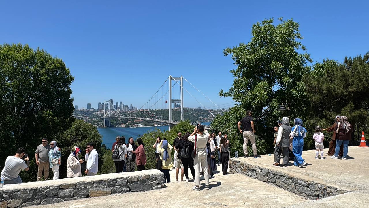 İstanbul'da bayramın son günü vatandaşlar sahil ve parklarda vakit geçirdi