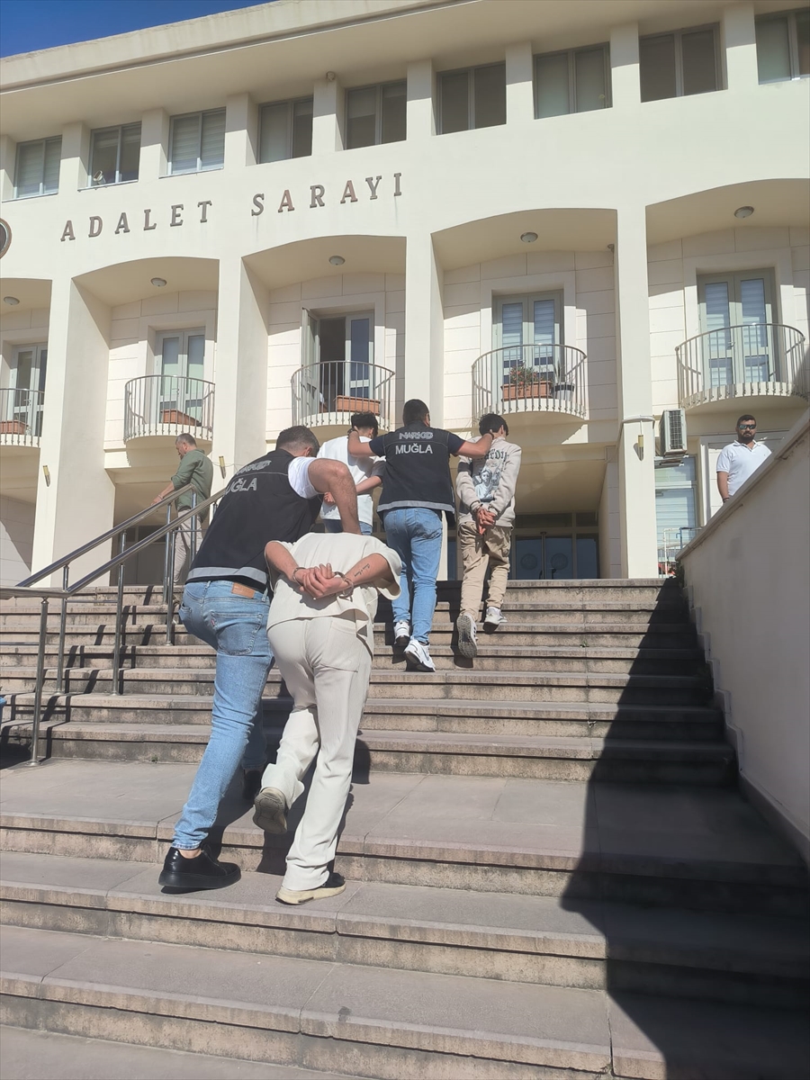 Muğla'da uyuşturucu operasyonunda yakalanan 3 zanlı tutuklandı