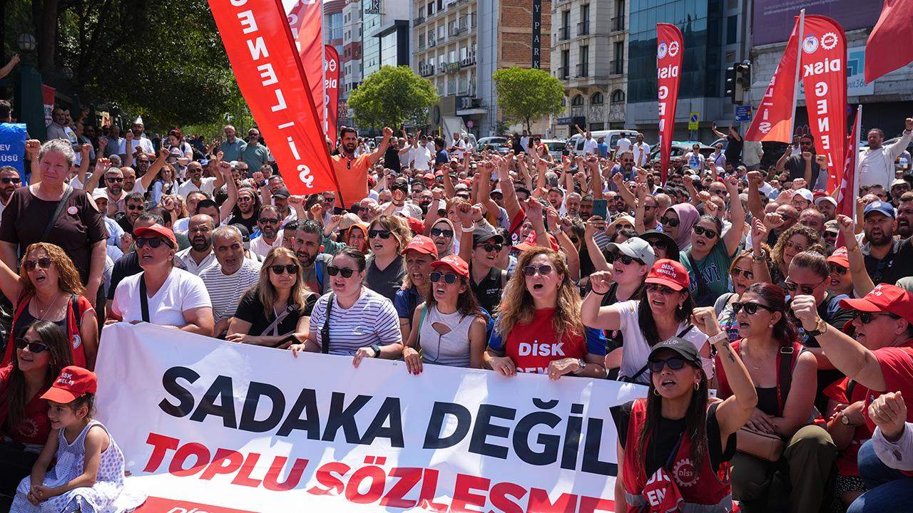 İzmir'de kriz 7'nci günde çözüldü