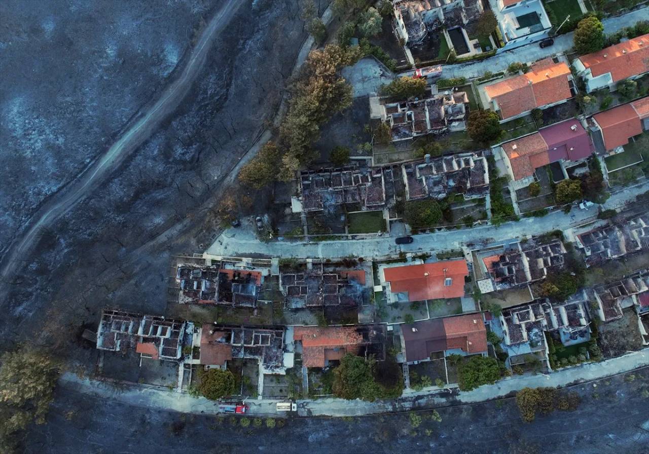 Hasar sabah olunca ortaya çıktı! Evler küle döndü