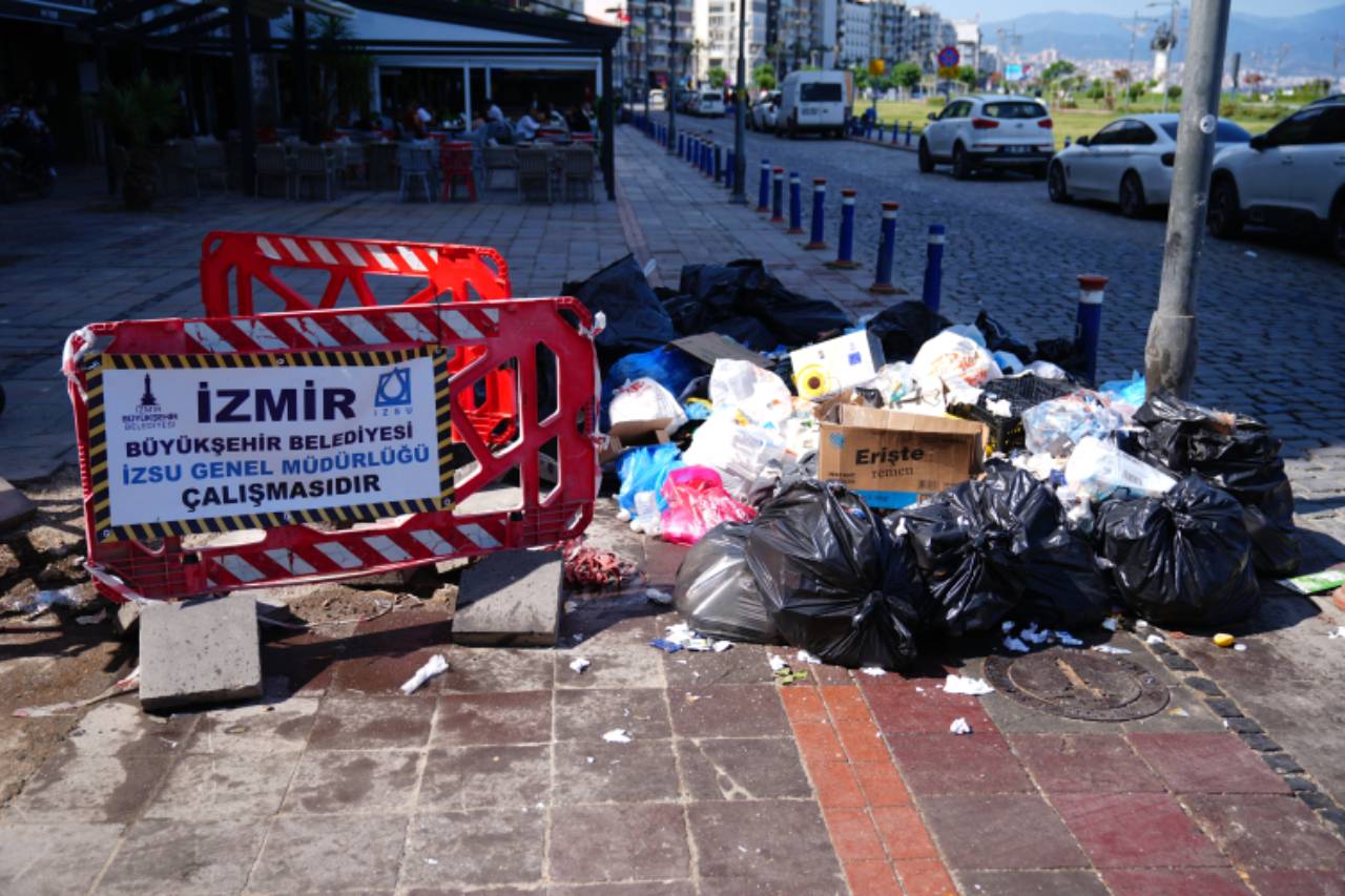Izmir Çöp2 (1)
