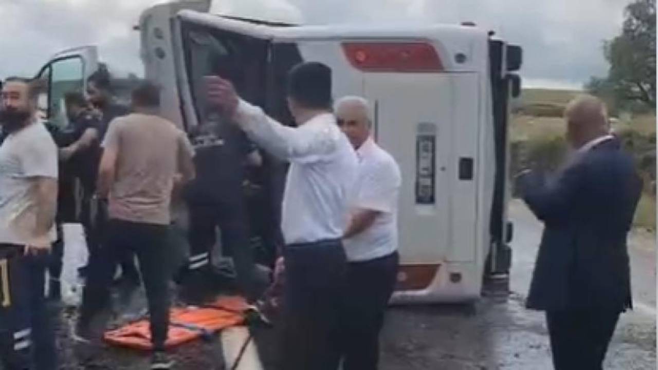Yozgat'ta otobüs devrildi! Ölü ve yaralılar var