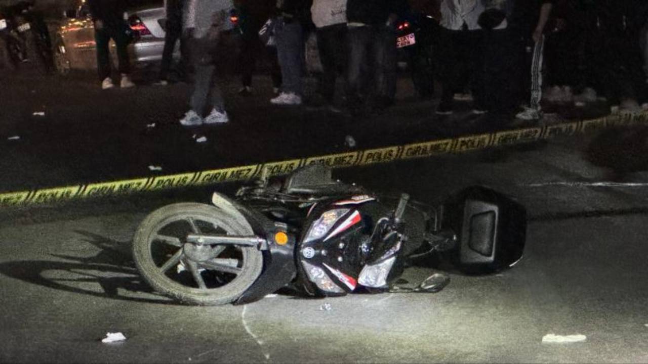 Tırla çarpışan motosiklet sürücüsü öldü