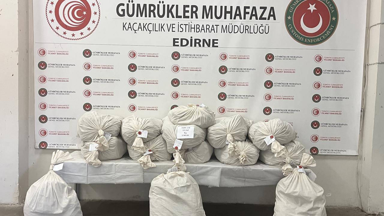 Kapıkule'de 212 kilo uyuşturucu ele geçirildi