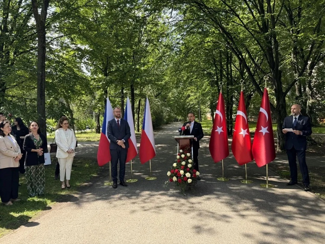 Egemen Bağış