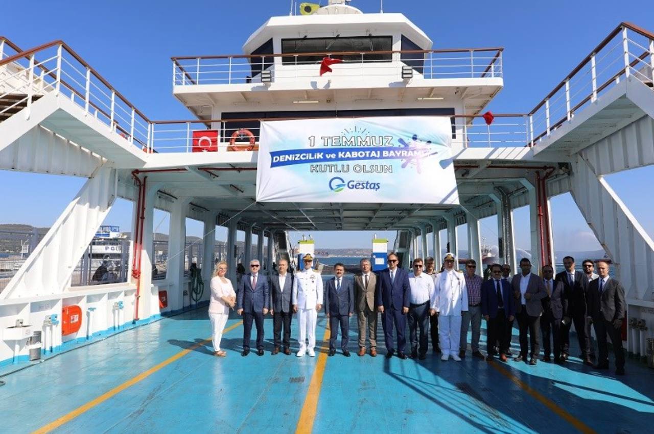 Çanakkale'de, 1 Temmuz Denizcilik ve Kabotaj Bayramı kutlandı
