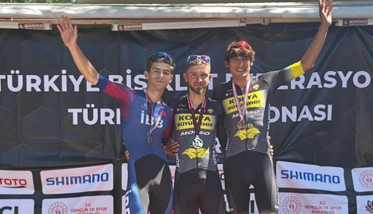 Konyalı pedallar tozu dumana kattı
