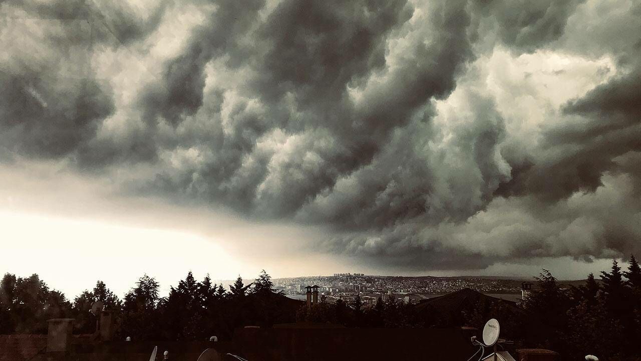 18 ilde sarı ve turuncu alarm