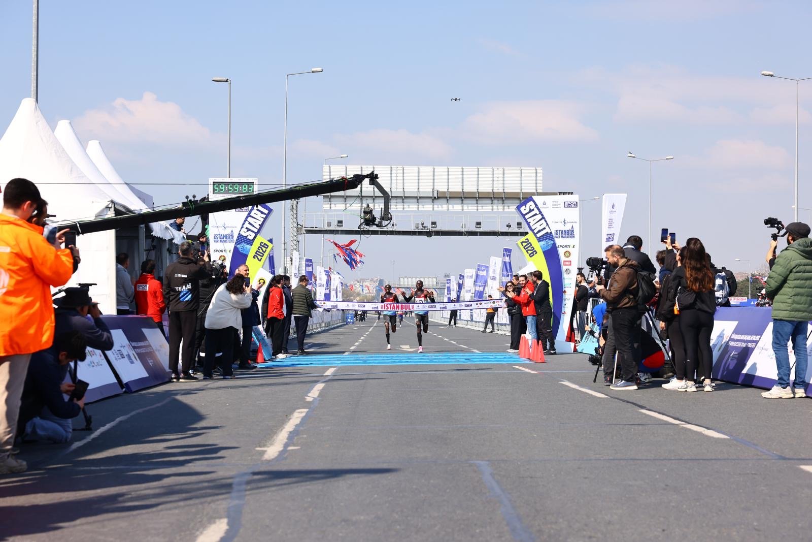 4C5Ebcea 16C2 477D B355 72D216D1D95B