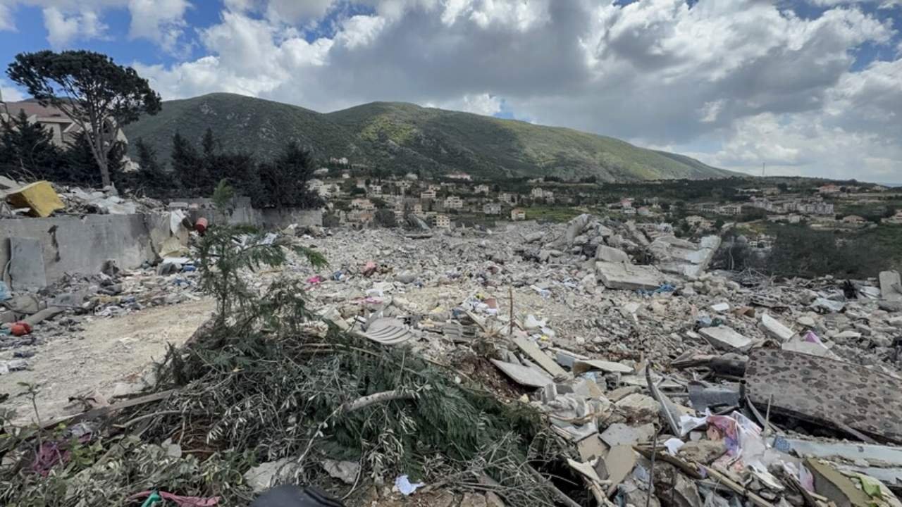 İsrail durmuyor: Güney Lübnan alevler içinde!