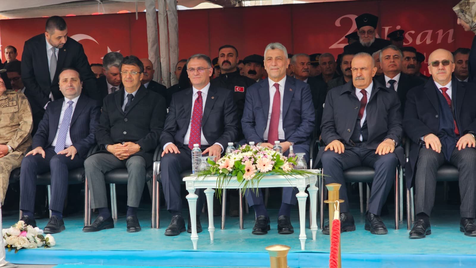 Van'da tarihi ziyaret: 17 yıl sonra gelen destek paketi ve istihdam hamlesi