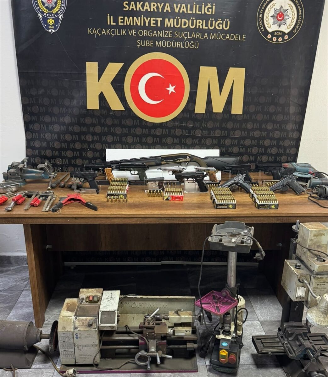 Sakarya'da 'silah kaçakçılığı' operasyonu