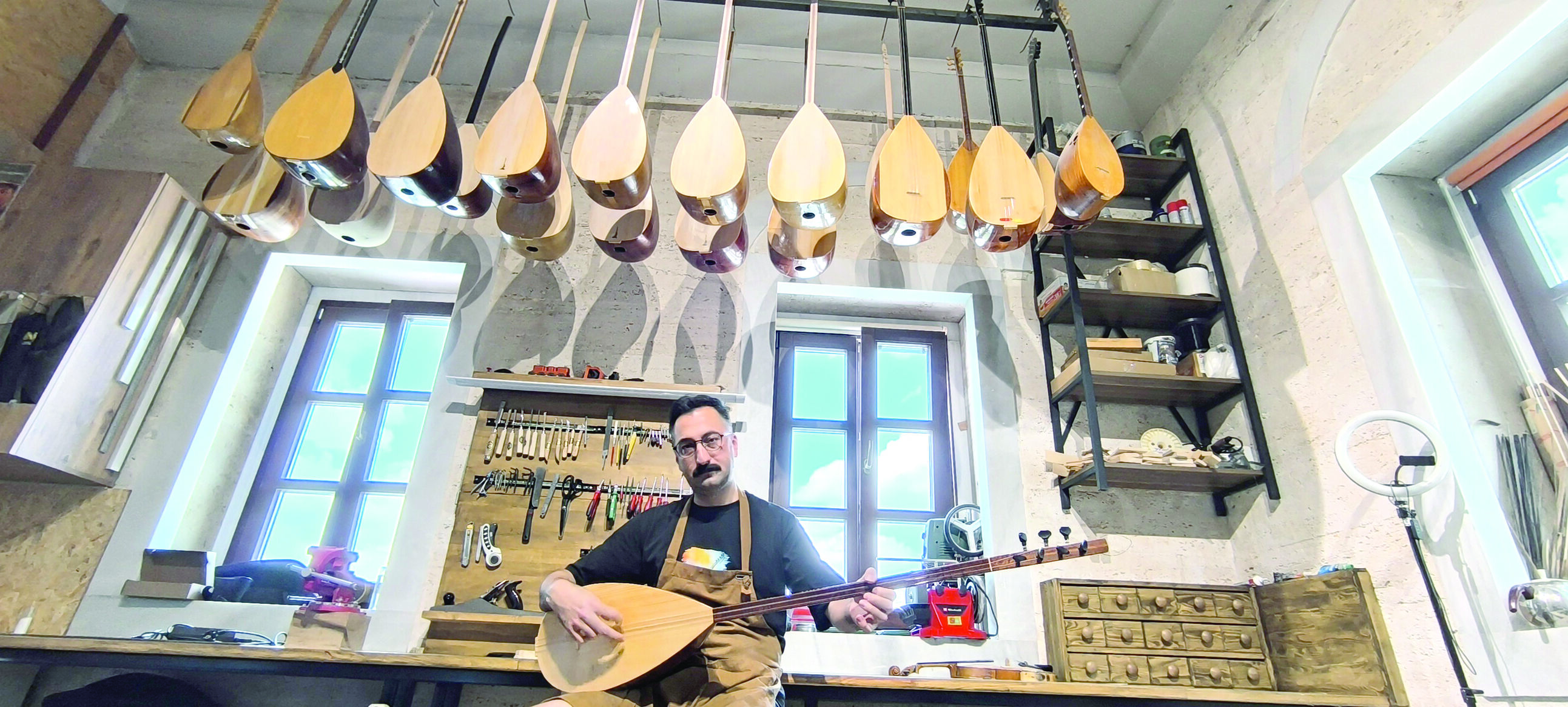 Saz Evi̇