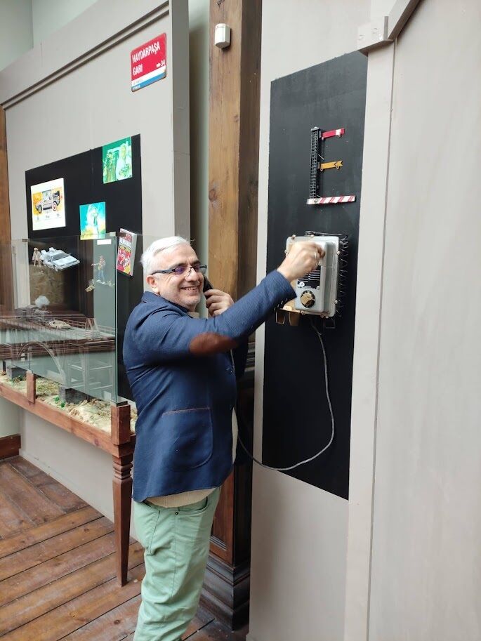 Telefon-1