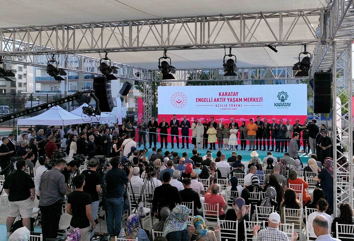 Türki̇ye'ni̇n En Büyük Engelli̇ Akti̇f Yaşam Merkezi̇ Karatay'da Hi̇zmete Açildi (5)