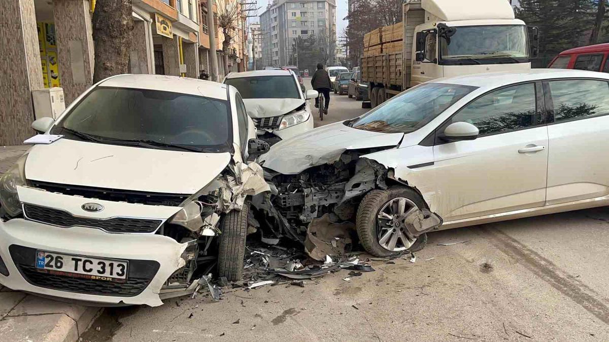 Kaza sonrası arayana itibar etme: Alo 193’ü ara!