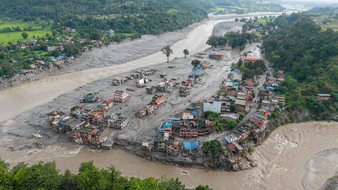 Nepal'deki selin maddi zararı açıklandı