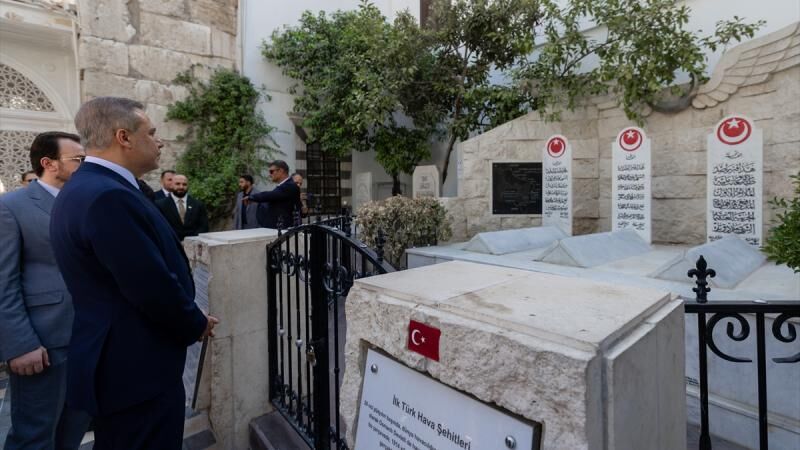 Bakan Fidan Suriye'de ziyaretlerde bulundu
