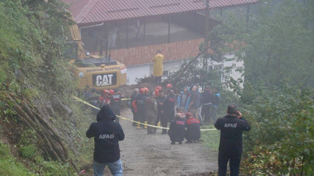 Trabzon'da heyelan: 1 can kaybı