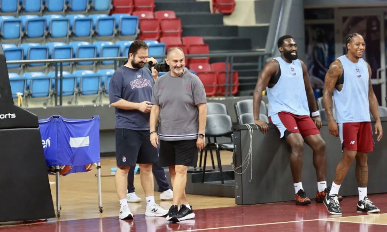 Trabzonspor basketbolda 2 kulvarda başarı hedefliyor